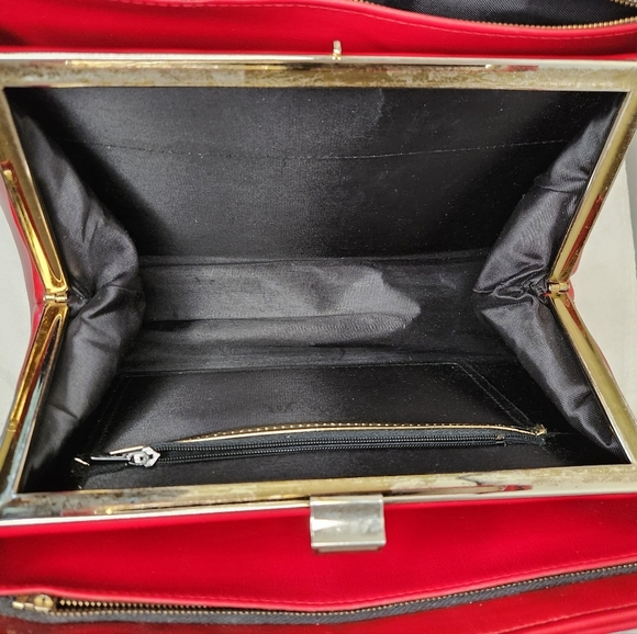 50s Shiny Red Purse Handbag - Picture 8 of 15